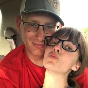 Meet your Posher, Taylee